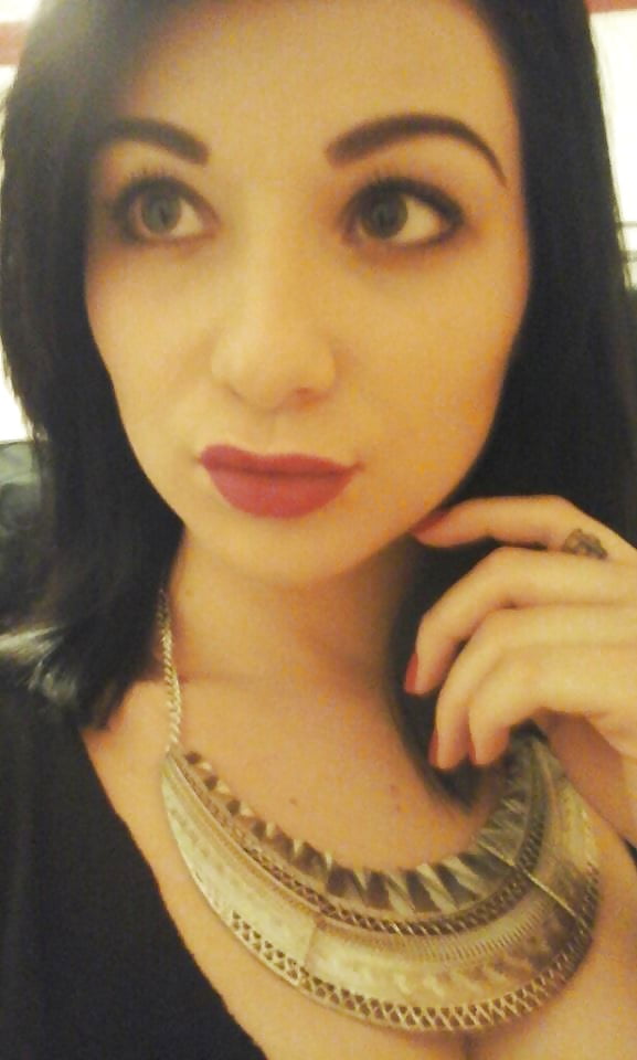 Various amateur sluts porn gallery