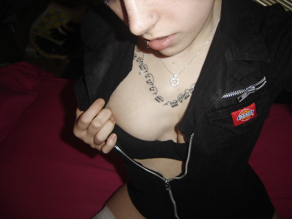 pierced and tattooed woman selfshot porn gallery