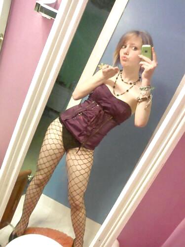 SHOOTING HIMSELF - ASHLEY porn gallery