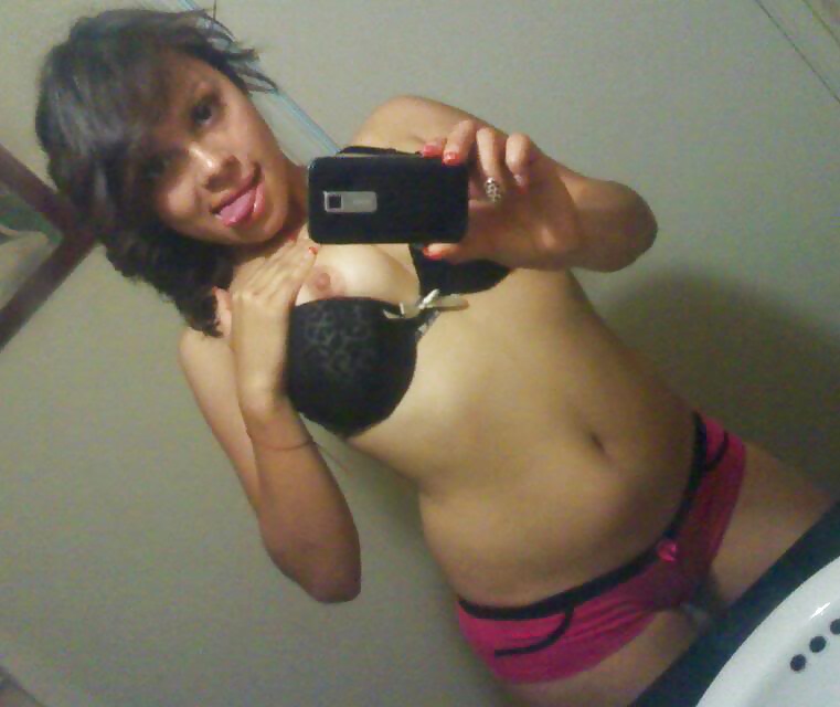 Photobucket Sluts 2 porn gallery