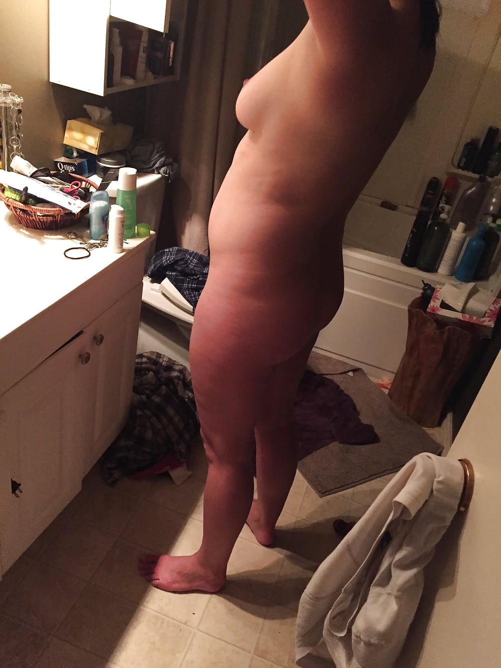 Girlfriend naked - please comment porn gallery