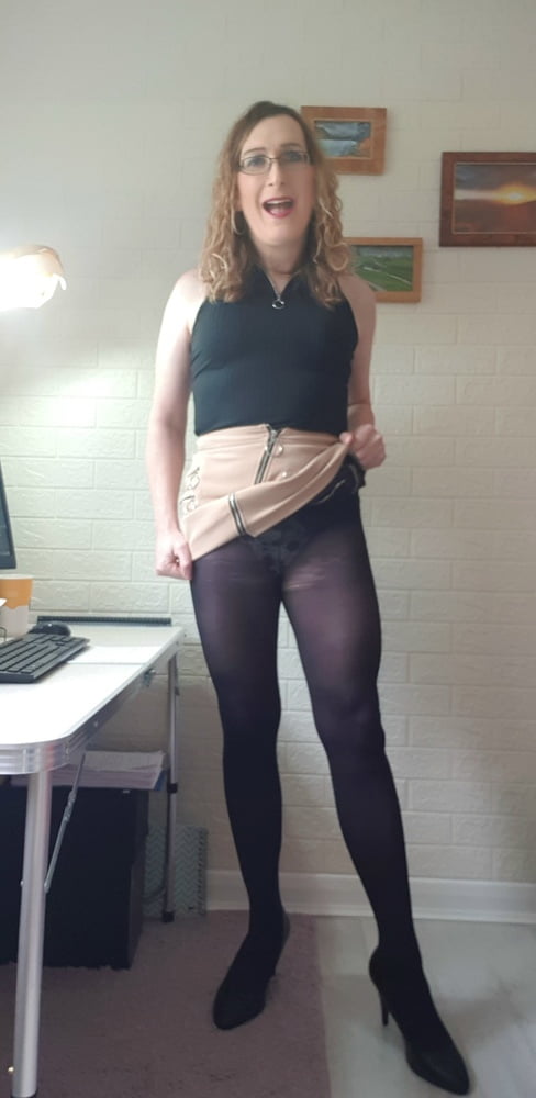 Lovely lady black sheer tights