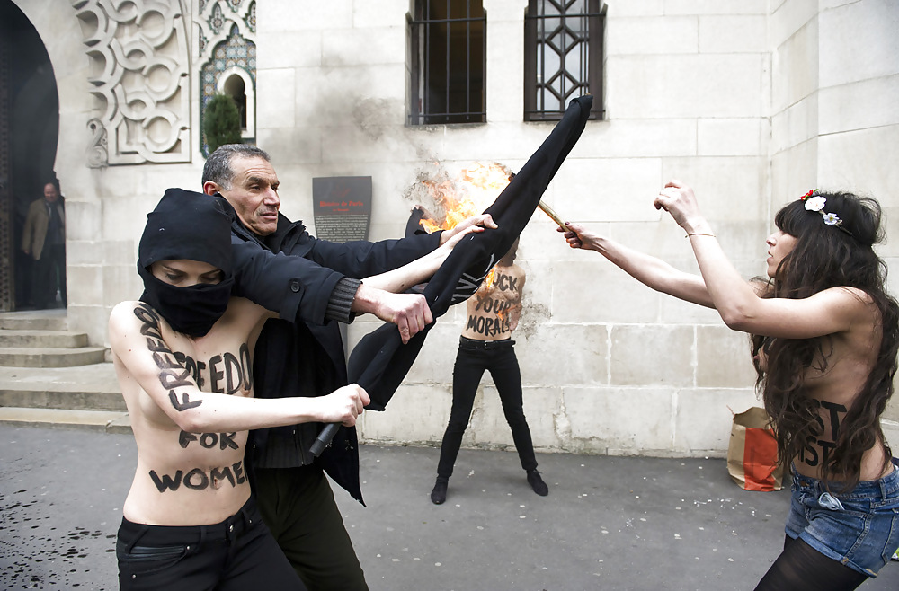 Femen 2013-04-04 Topless Jihad protest day porn gallery