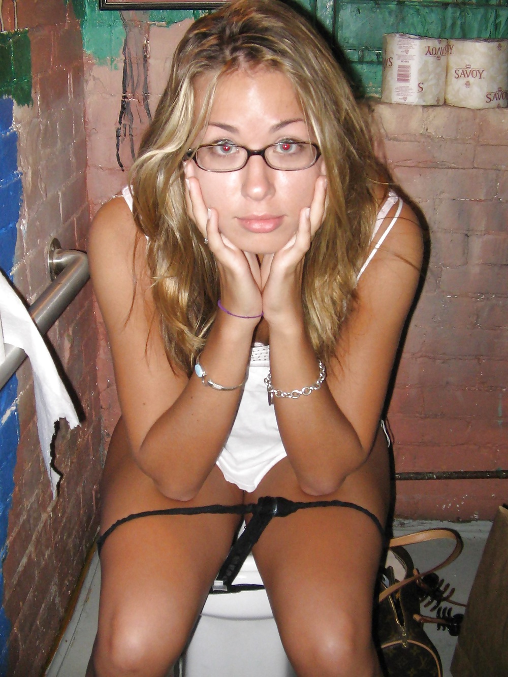 Sitting Pretty Too porn gallery