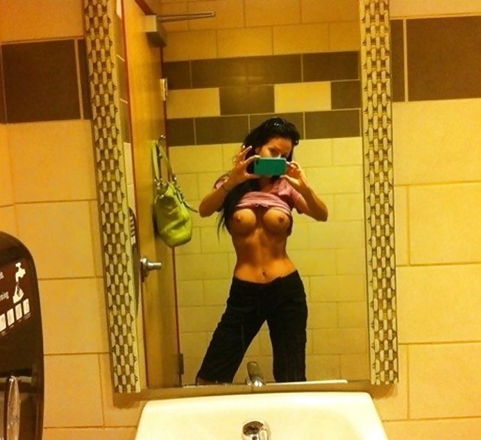 Ladies Room Selfies porn gallery