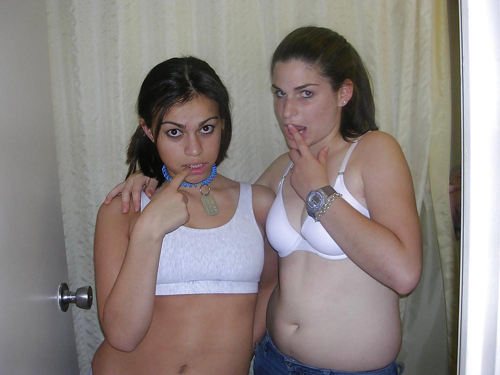 Bra Babes 34 porn gallery