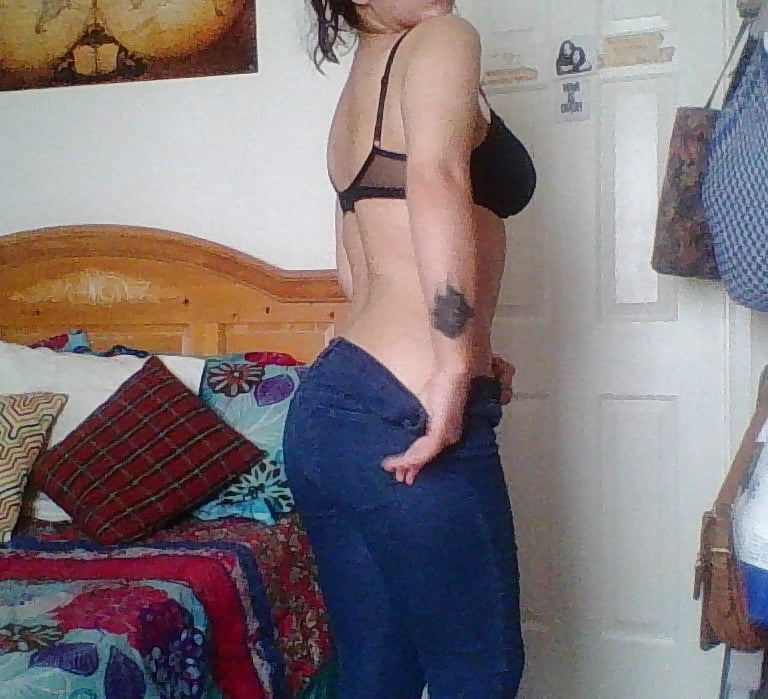 Teen Slut aka Symphony Selfies porn gallery