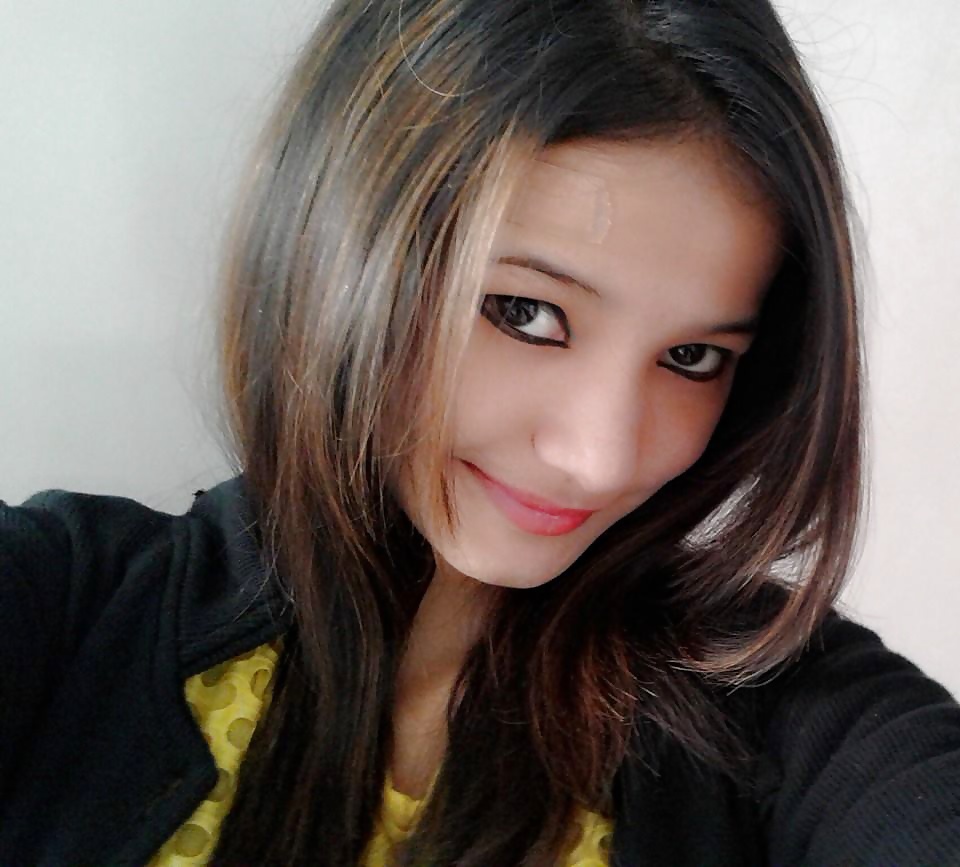 INDIAN BABEs porn gallery