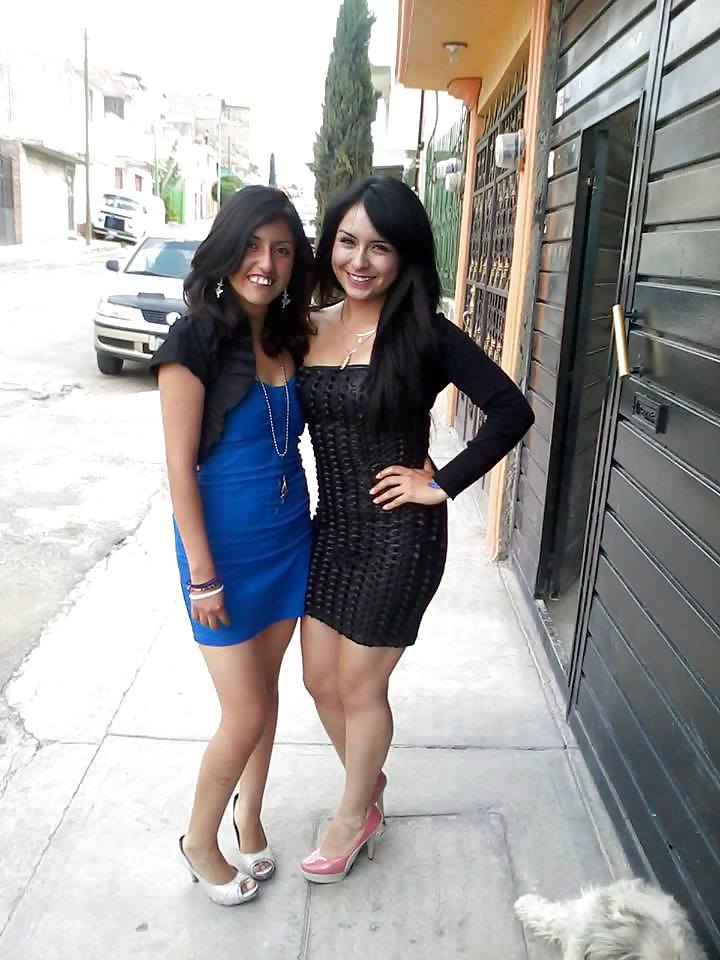 VECINAS ZORRAS II porn gallery