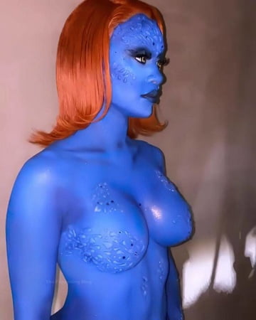 that s a great mystique cosplay         