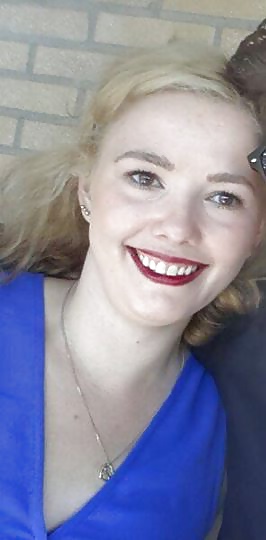 Katrin, ein Berliner Blondi porn gallery