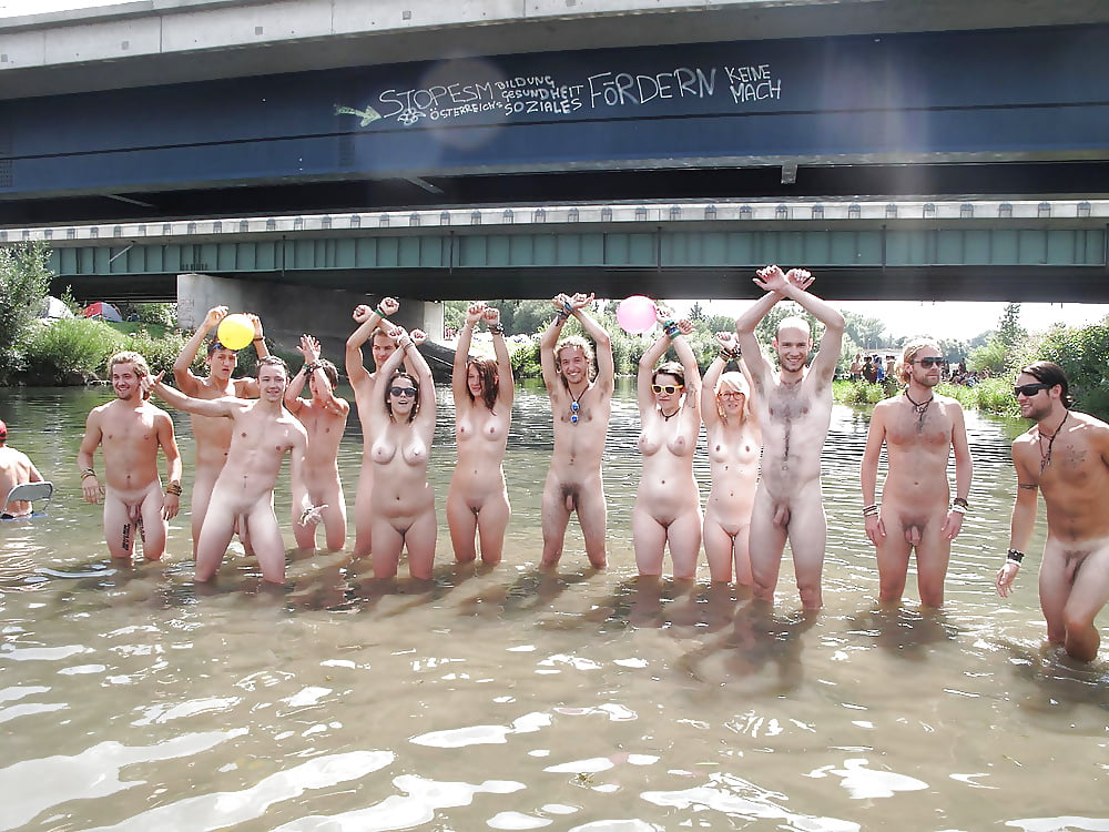 Beach, group porn gallery