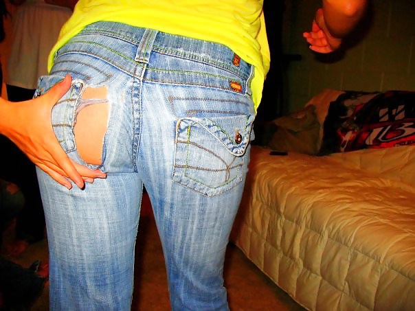 Horny girls in jeans CIII porn gallery