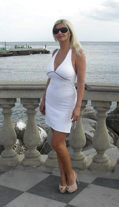 Hot facebook MILF porn gallery