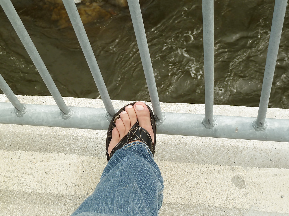 beautifull feet porn gallery