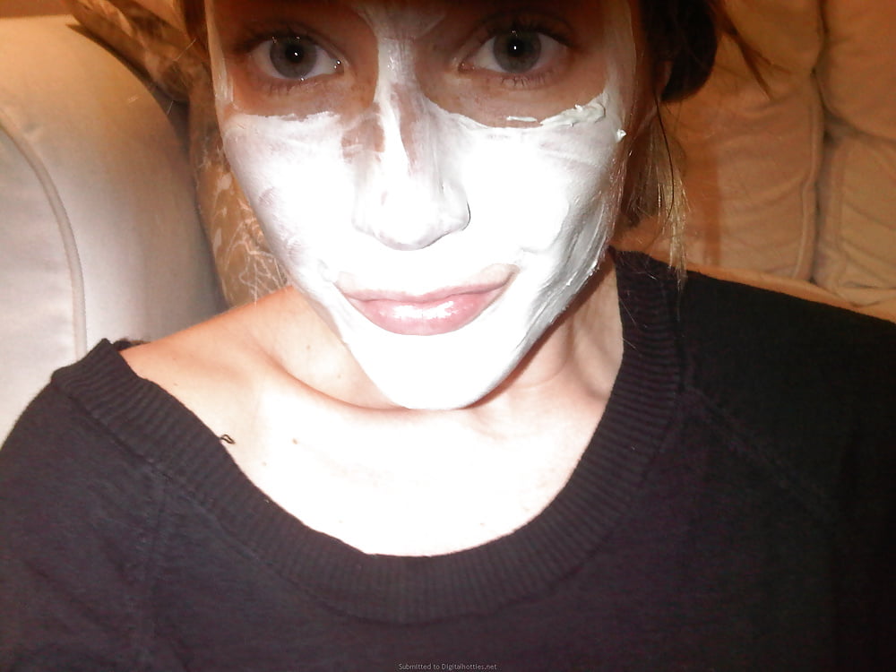 Euro Slut Anja porn gallery