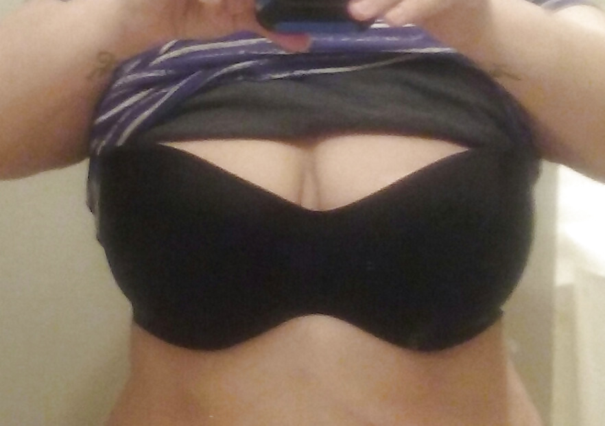 Lucina (Thick Mexican BBW) porn gallery