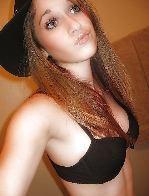 Cute Faces and Tongues porn gallery