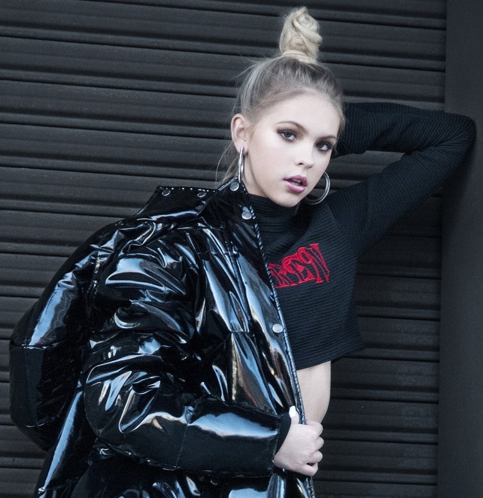 Jordyn Jones Wallpaper