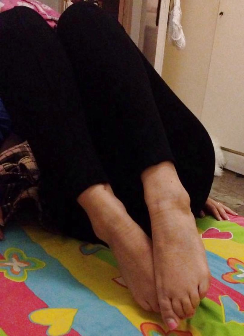 Female friend's feet porn gallery