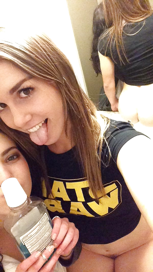 Bodacious Amatuers & Gourgeus Selfies porn gallery