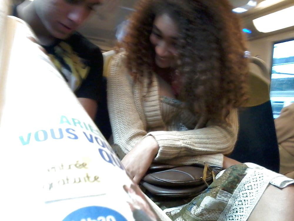 Dans le train porn gallery