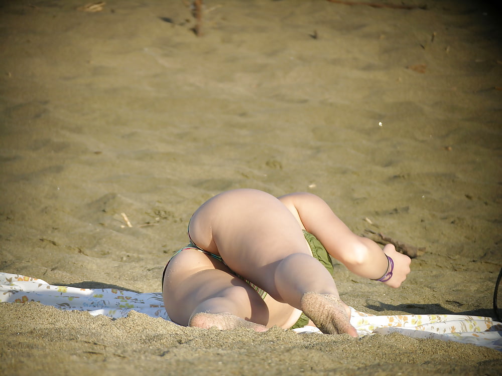 Asian on the Beach 2 porn gallery