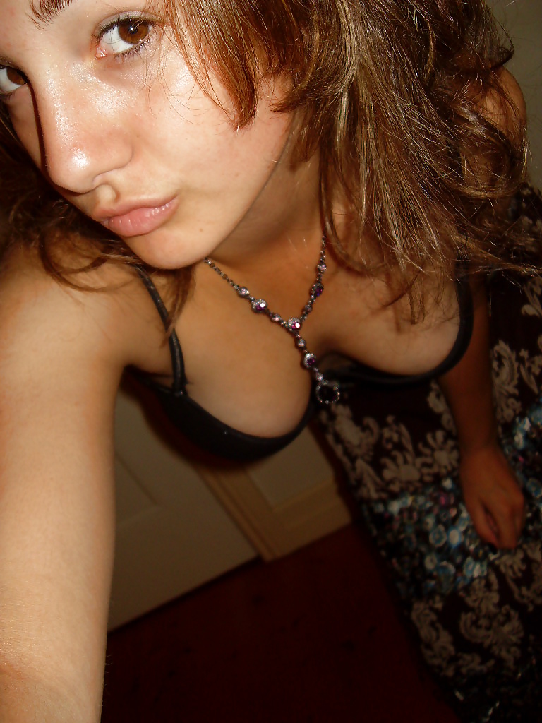 Little Slut porn gallery