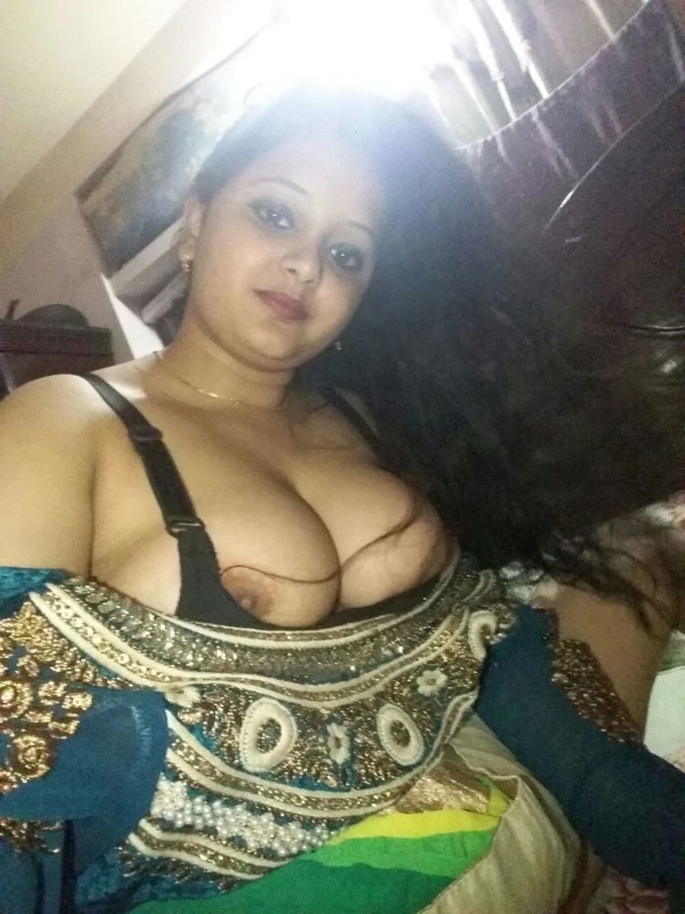 Hindu Kutiya (indian Bitch) porn gallery