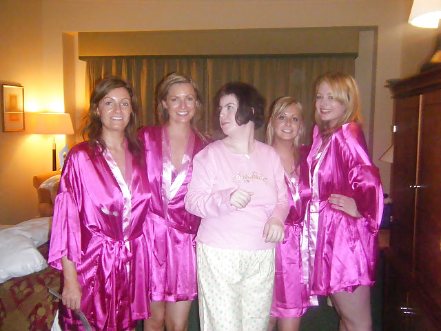 Satin Party girls porn gallery