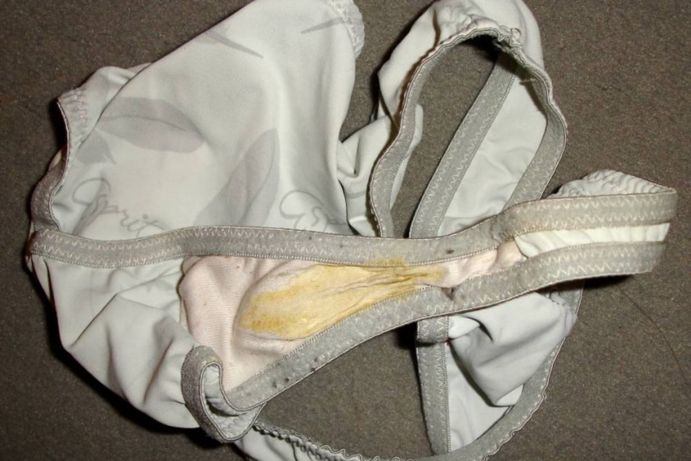 Showing their dirty panties - 29 Photos 