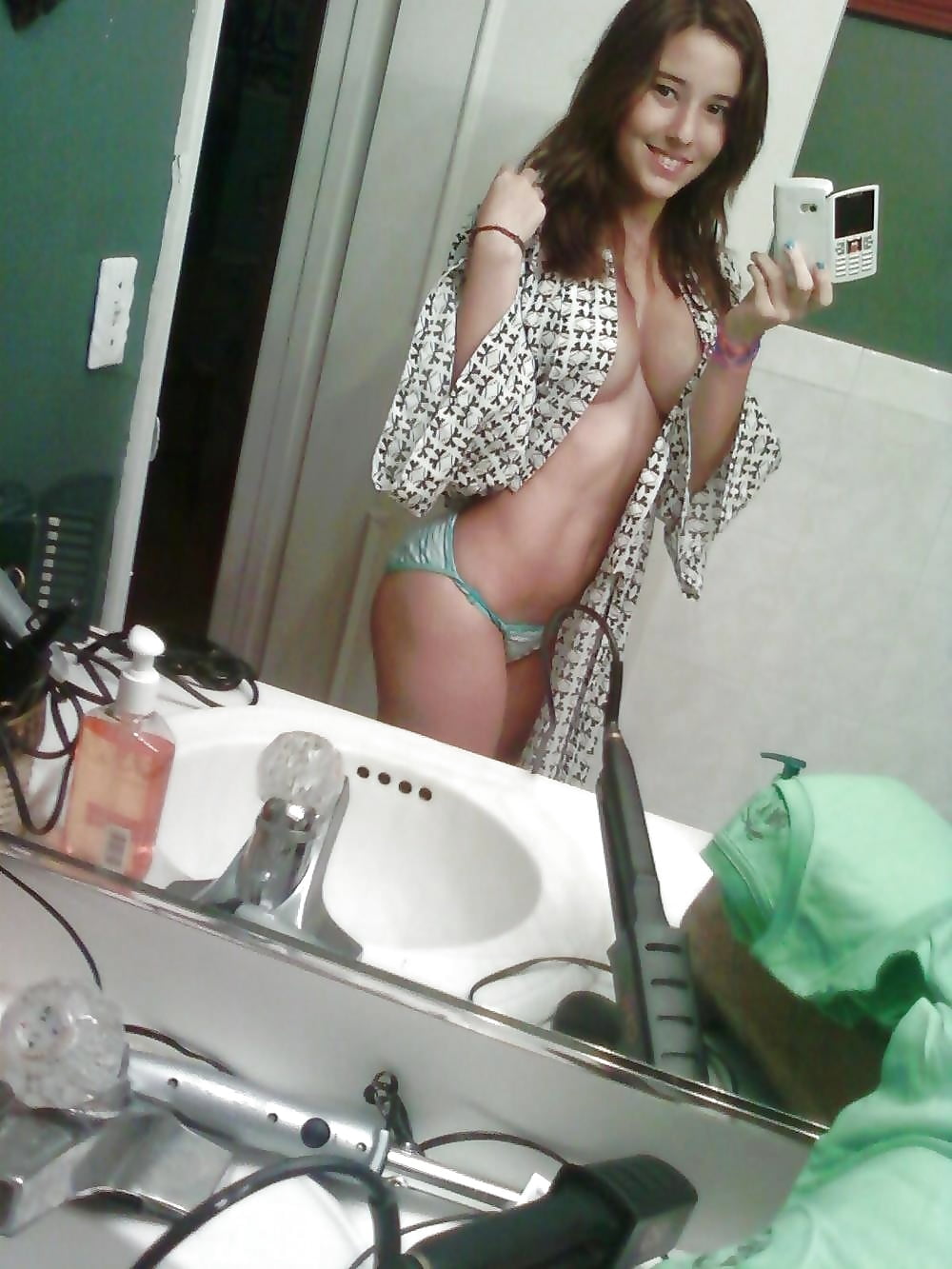 Handpicked Amateurs 240 porn gallery