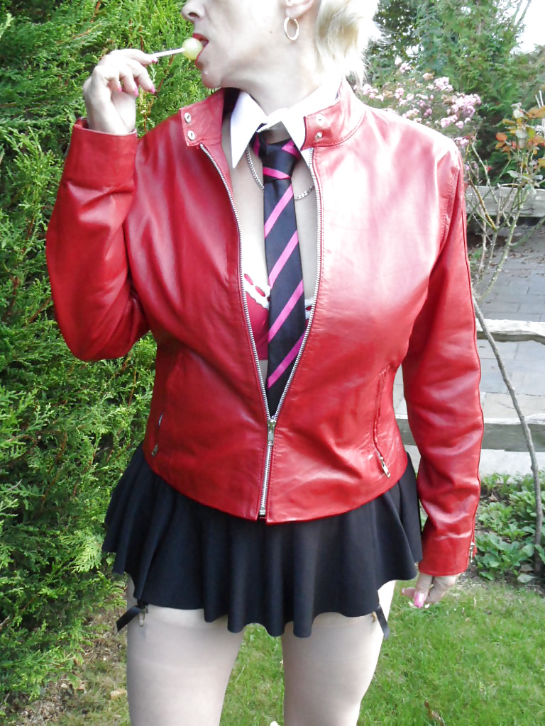 Happy New Year (Katie Garden Edition) porn gallery