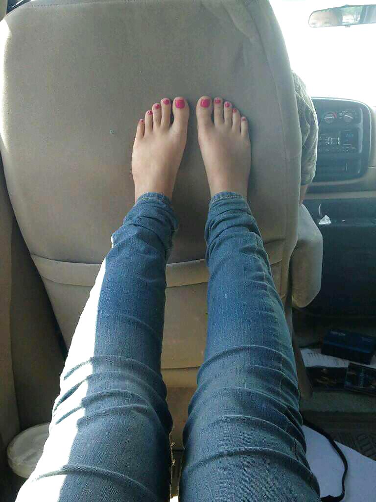 My feet and toes, who wants a lick? porn gallery