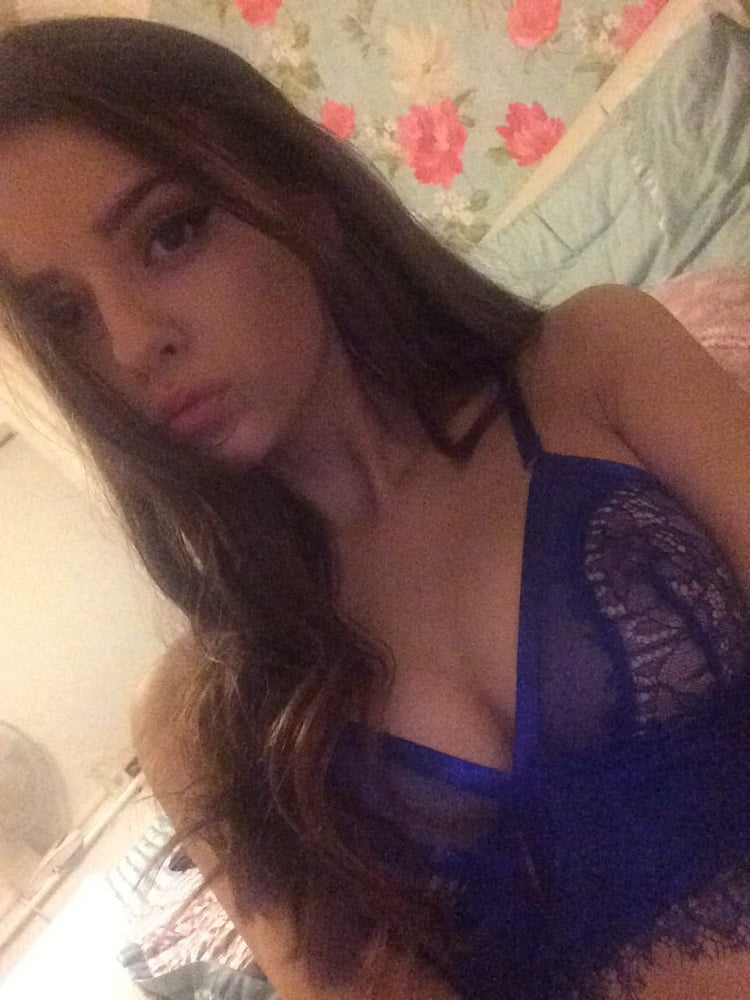 Horny Dieme Piece is exposing her body and pussy photo #324438494