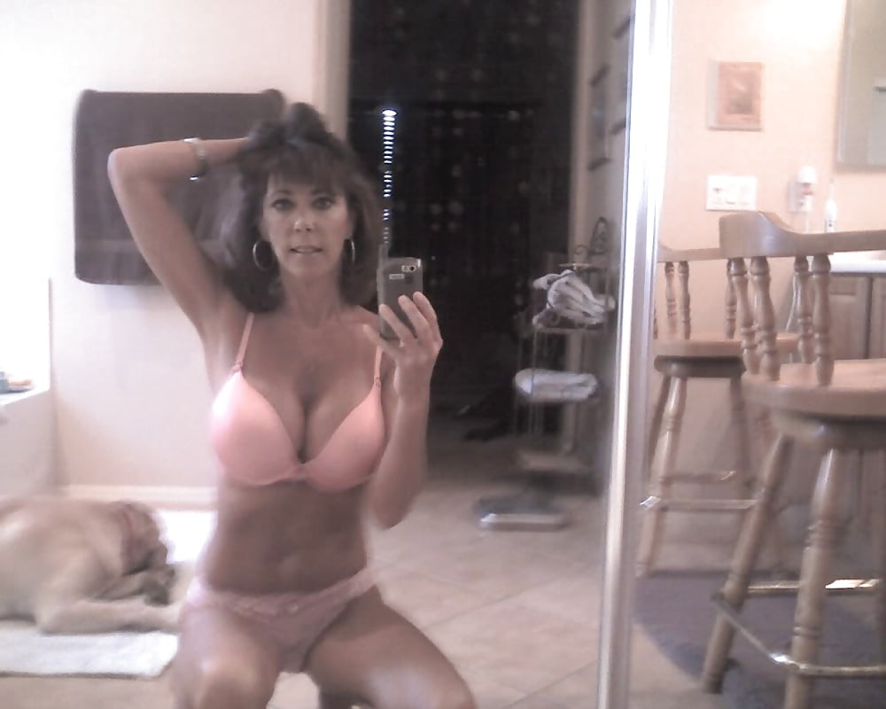 Hot Milf porn gallery