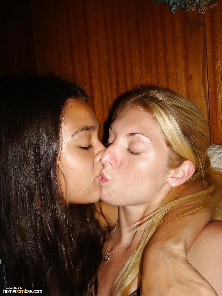 lesbian friends porn gallery