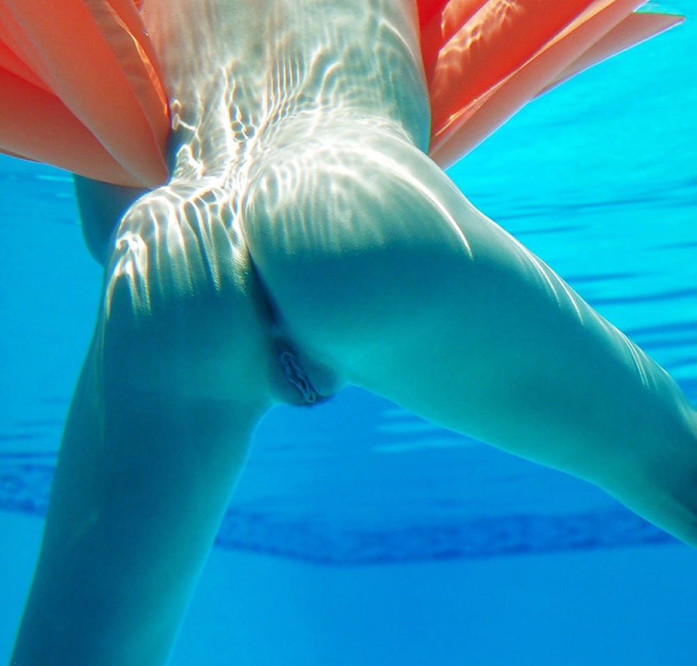 Susan Park Butt Underwater.
