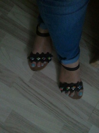 my girlfriend feet in sandals
