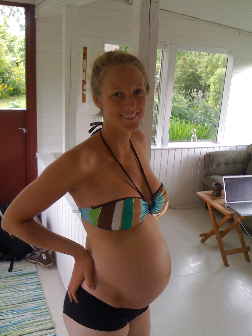 blonde milf porn gallery