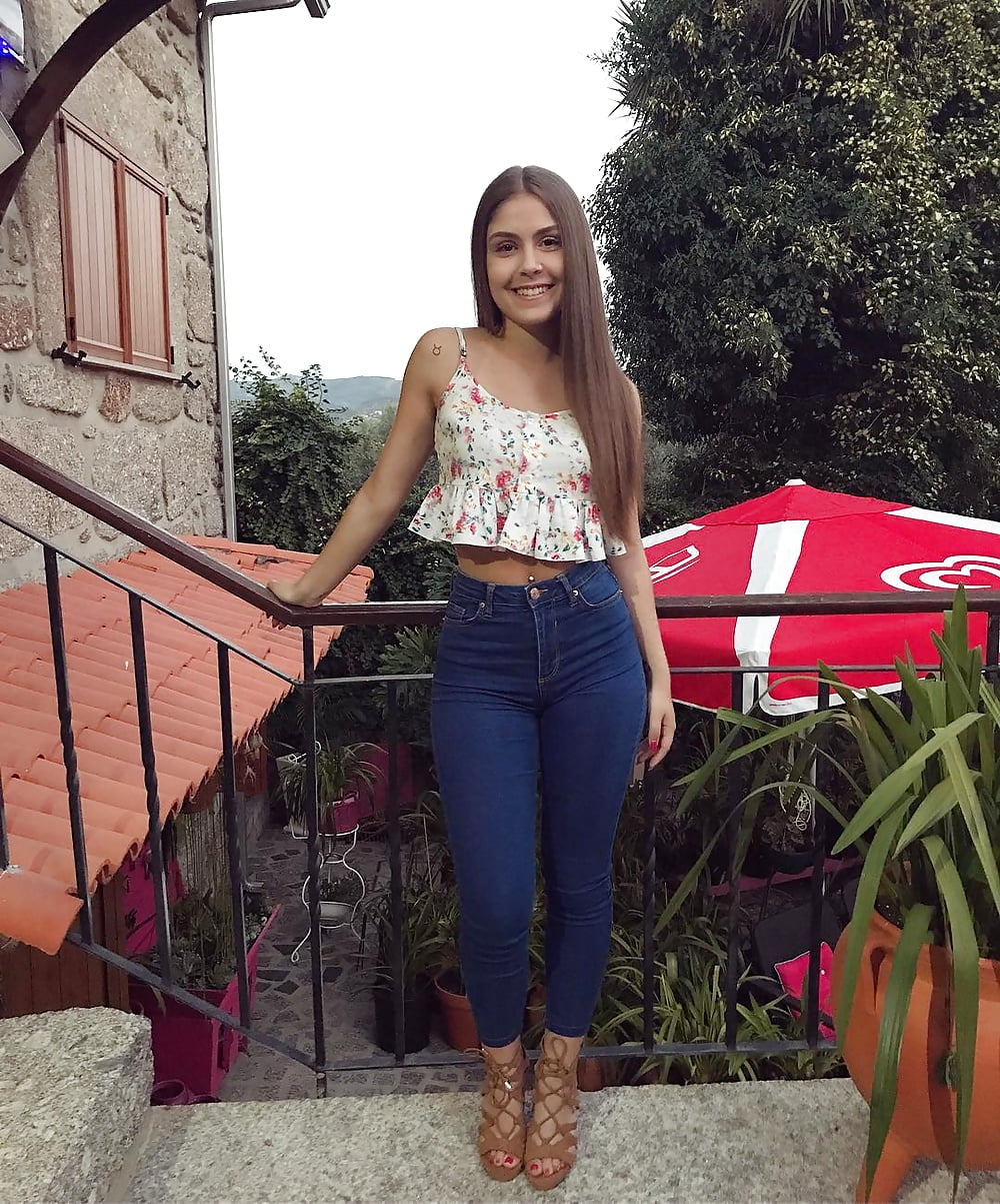 Big Ass Teen Diana porn gallery