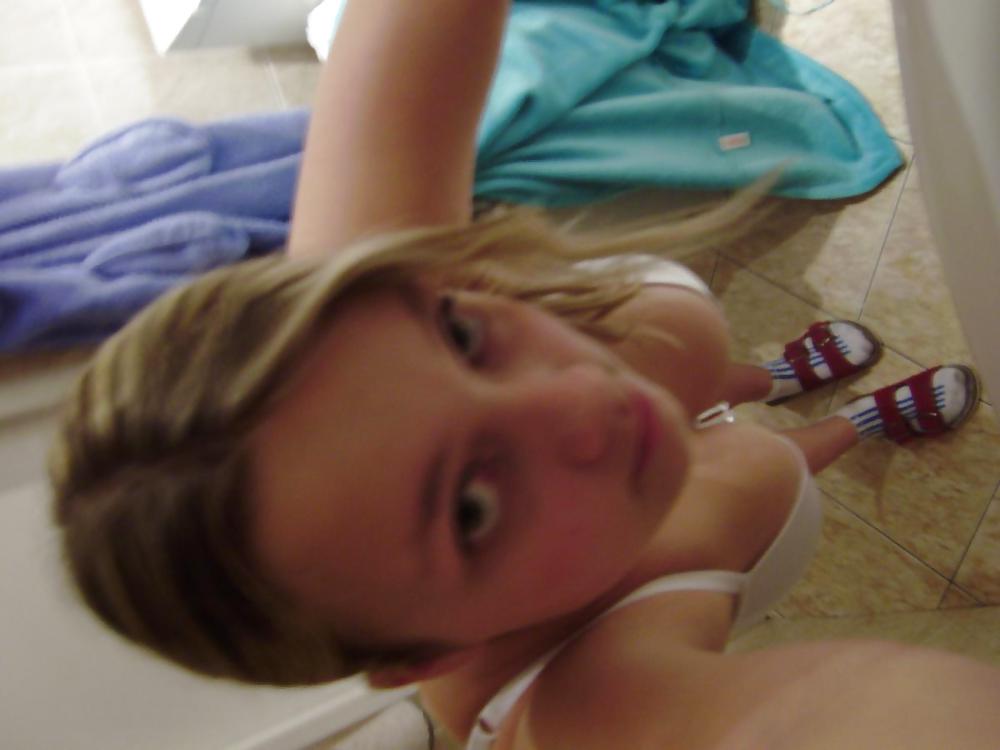Selfshot 34 porn gallery