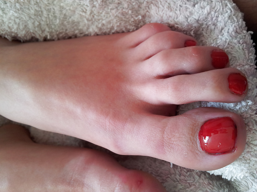 Wifes sexy polish red toe nails feet 2 porn gallery