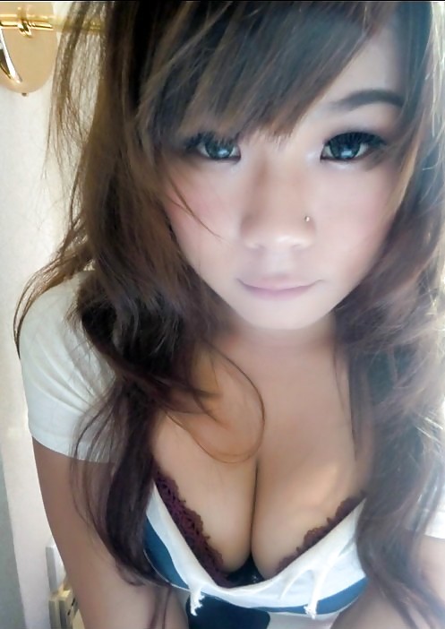 Amateur Asians 2 porn gallery