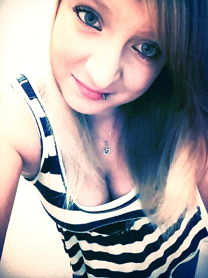 German Teen 1 porn gallery