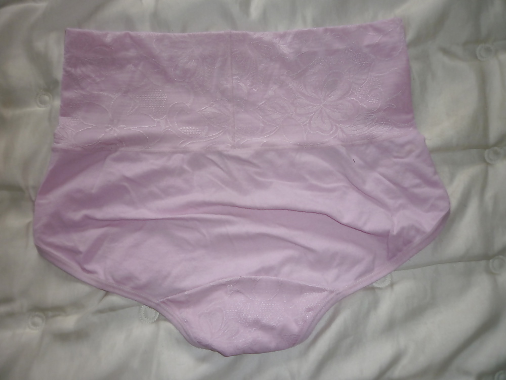 Ex-wife's 'cardboard knickers'. porn gallery