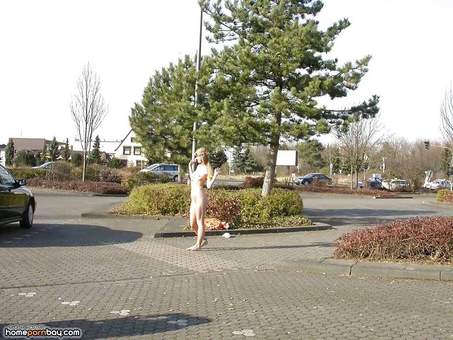 Posing naked in a public place porn gallery