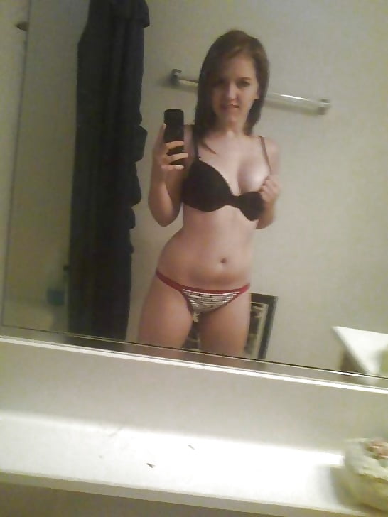 Horny Silly Selfie Teens (218) porn gallery