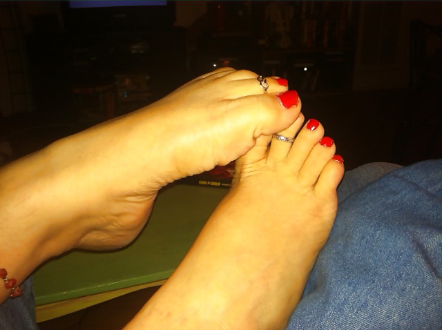 Wife's feet!! porn gallery