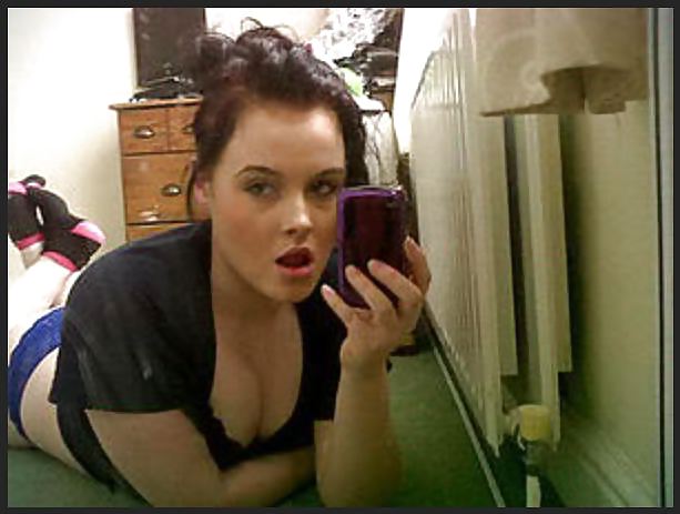 lilSocial Network Tramps & Heart Breakers porn gallery